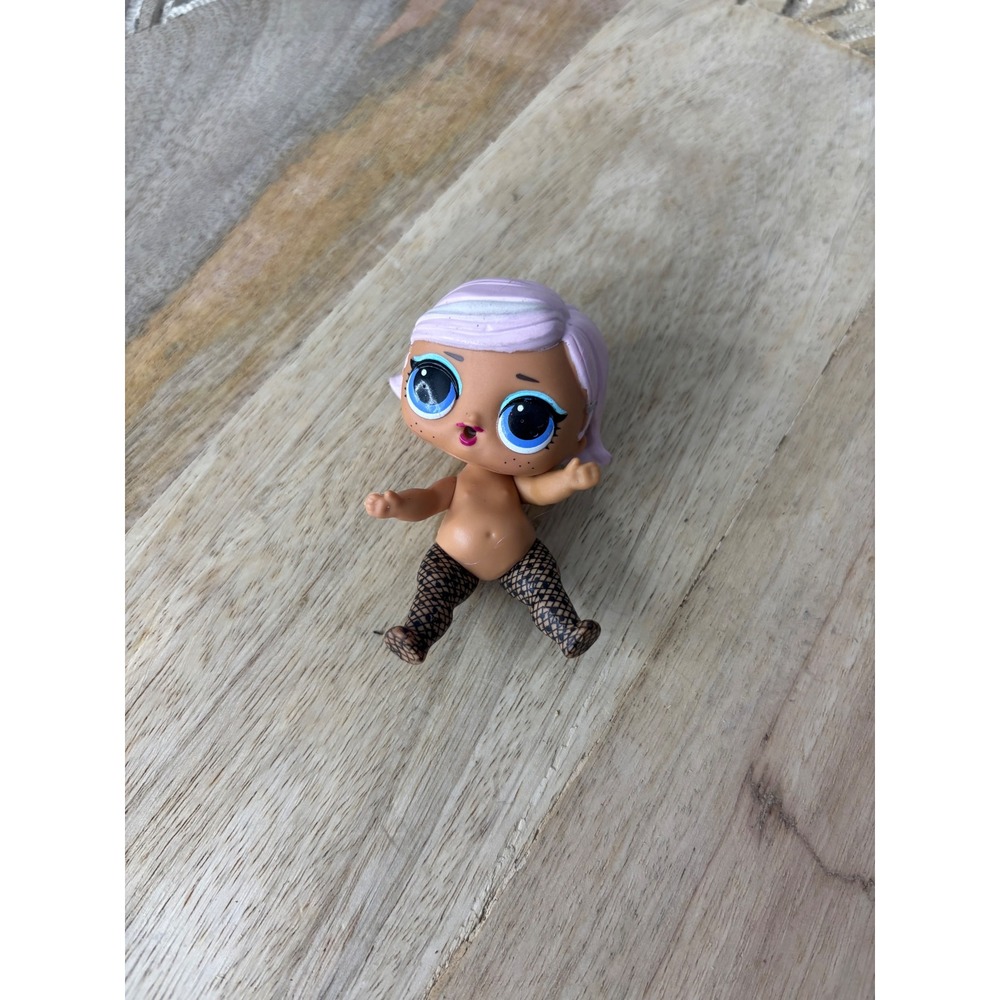 MGA LOL Surprise Lil Sister Doll Lavender Hair Fishnet Leggings Figure 1.5in